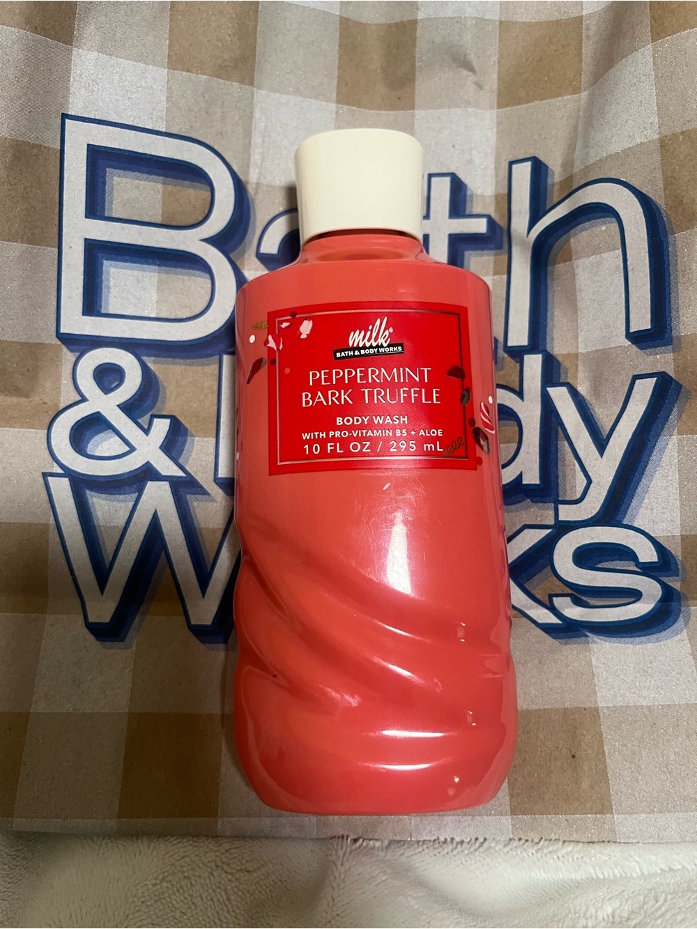 Bath & Body Works Peppermint Bark Truffle Body Wash - Coral Pink